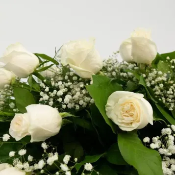 Comprar Ramo Funerario de Rosas Blancas en Barcelona | Flores para Difuntos