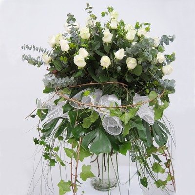 Stunning vase white roses