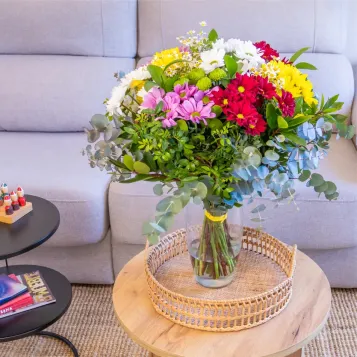 Comprar Ramo margaritas Primavera Fresca en Barcelona | FLORES DÍA DE LA MADRE