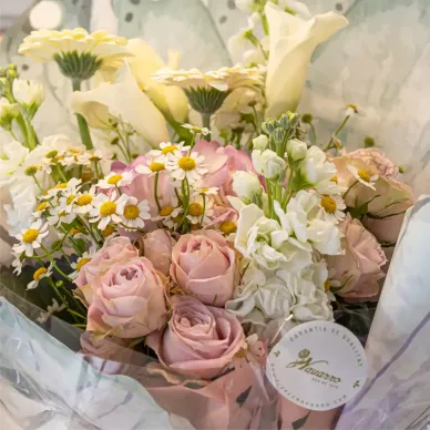 Comprar Ramo mariposa en Barcelona | Flores 2