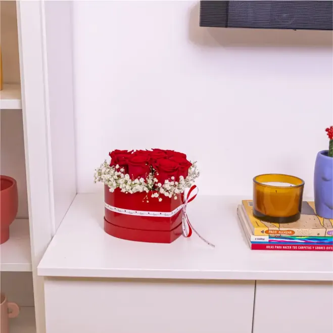 Comprar Caja corazón de 9 rosas rojas en Barcelona | FLORES PARA SAN VALENTÍN