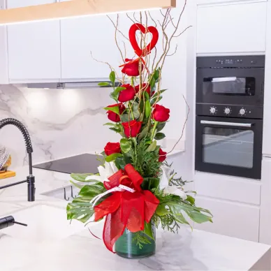 Comprar Cilindro piramidal 9 rosas en Barcelona | FLORES PARA SAN VALENTÍN