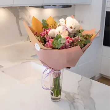 Comprar Ram de flor variada amb peluix a Barcelona | Rams de flors