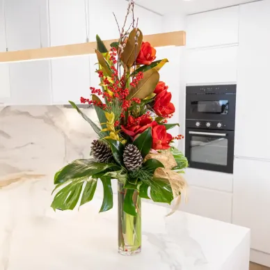 Comprar Jarrón navideño Elegancia Radiante en Barcelona | Ramos y centros de flores de Navidad