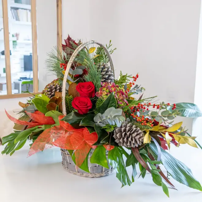 Comprar Cistella nadalenca clàssica a Barcelona | Rams i centres de Nadal