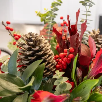 Comprar Ramo Navideño Bosque Encantado en Barcelona | Ramos y centros de flores de Navidad