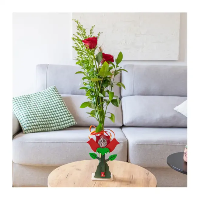 Comprar Figura de la Rosa con Sant Jordi en Barcelona | Rosas Sant Jordi