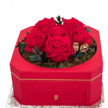 Comprar Caja de Amor Eterno con Dulce Sorpresa en Barcelona | Flores San Valentín