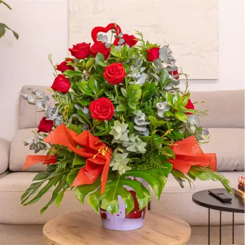 Comprar Centro Floral en Base Metálica con Rosas Rojas en Barcelona | Flores San Valentín