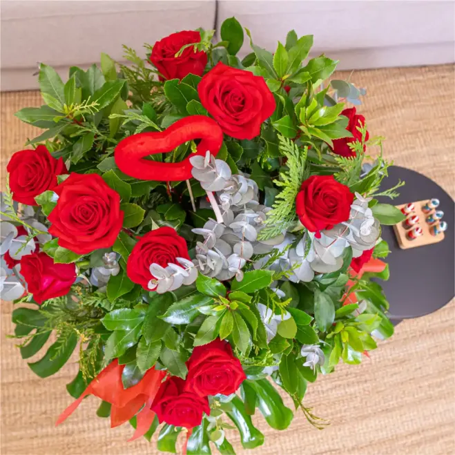 Comprar Centro Floral en Base Metálica con Rosas Rojas en Barcelona | Flores San Valentín