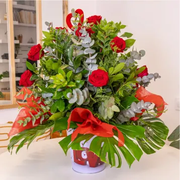 Comprar Centro Floral en Base Metálica con Rosas Rojas en Barcelona | Flores San Valentín