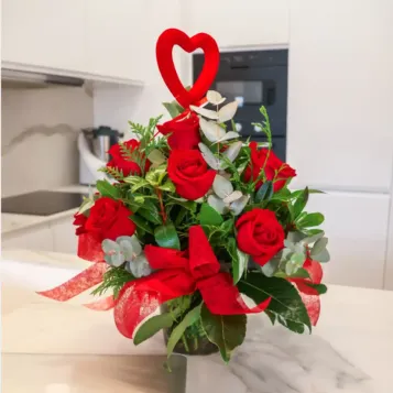 Compra Gerro de Vidre amb 10 Roses a Barcelona | Flors Sant Valentí