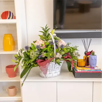 Compra Cistella Garden Pink a Barcelona | Flors Dia de la Mare