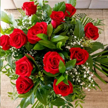 Compra Ram de 12 Roses Vermelles a Barcelona | Roses Sant Jordi