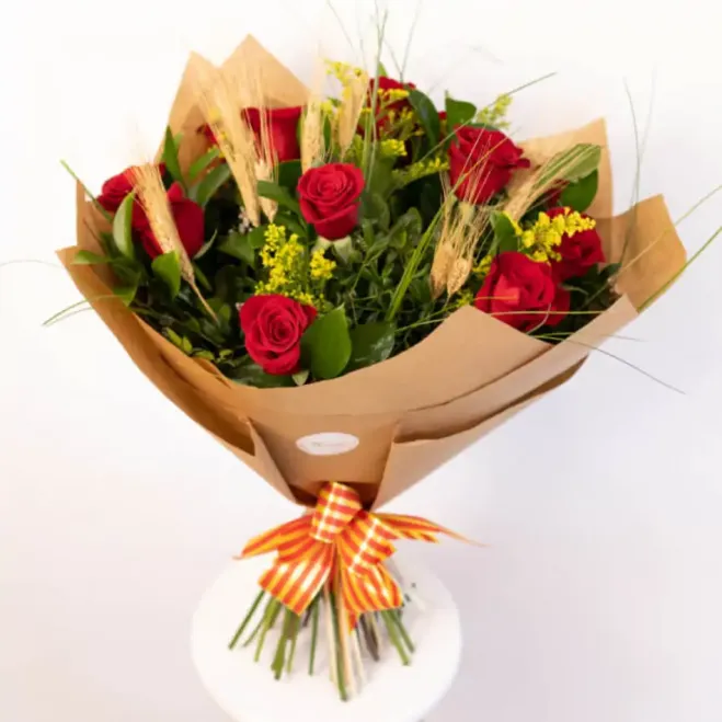 Compra Ram de 12 Roses Sant Jordi a Barcelona | Roses Sant Jordi