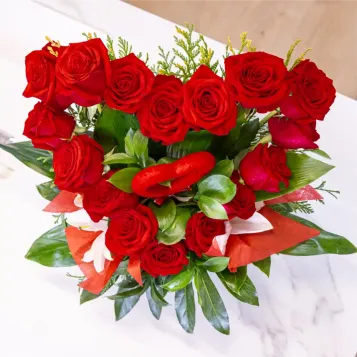 Compra Cor Floral de Roses Rojas Especial per a Sant Valentí a Barcelona | Flors Sant Valentí