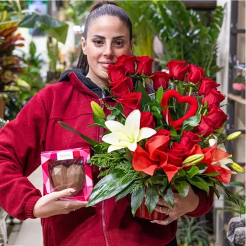 Compra Cor Floral de Roses Rojas Especial per a Sant Valentí a Barcelona | Flors Sant Valentí