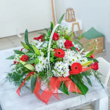 Comprar Cesta Sofía en Barcelona | Flores