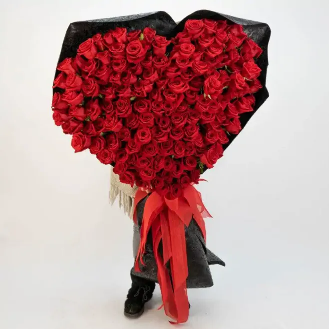 Comprar Ram XXXL amb 150 roses vermelles a Barcelona | Flors Navarro