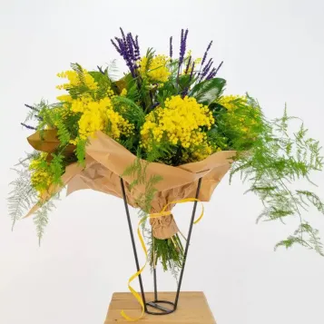 Ramo de mimosa,lavanda y magnolia | Flores Navarro