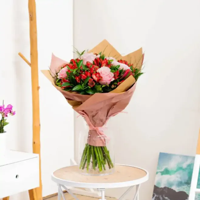 Comprar Ramo de Rosas y Alstromelia en Barcelona | Flores