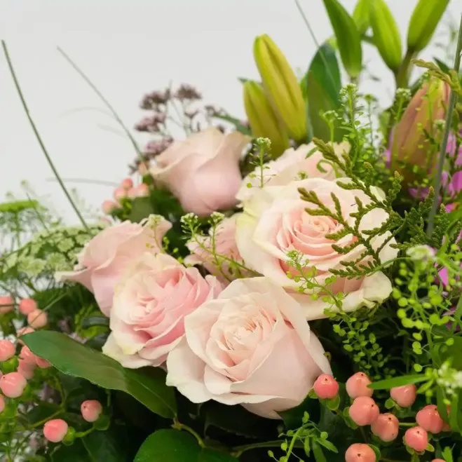 Comprar Jarrón de Flor Según Temporada a Grupos en Barcelona | Centros de Flores