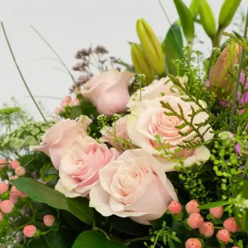 Comprar Jarrón de Flor Según Temporada a Grupos en Barcelona | Centros de Flores