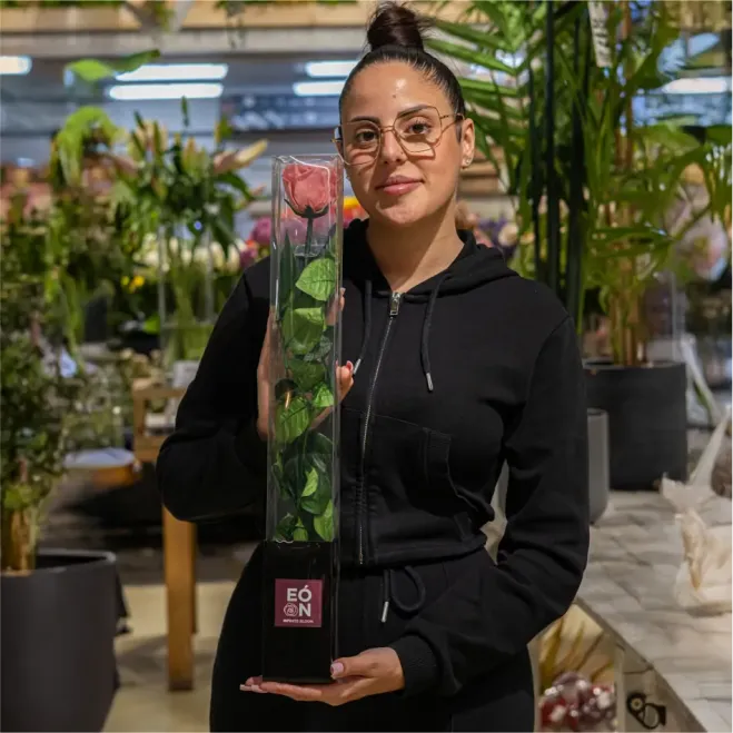 Compra Tija de Rosa Presrevada a Barcelona | Flors Artificials o Liofilitzades