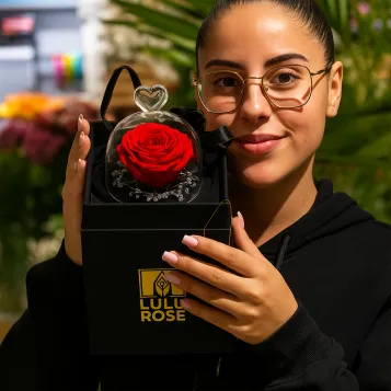 Comprar Mini Cúpula de Rosa Liofilizada en Barcelona | Flores Artificiales o Liofilizadas