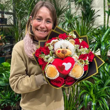 Comprar Ramo de Rosas con Peluche en Barcelona | Flores con Peluche