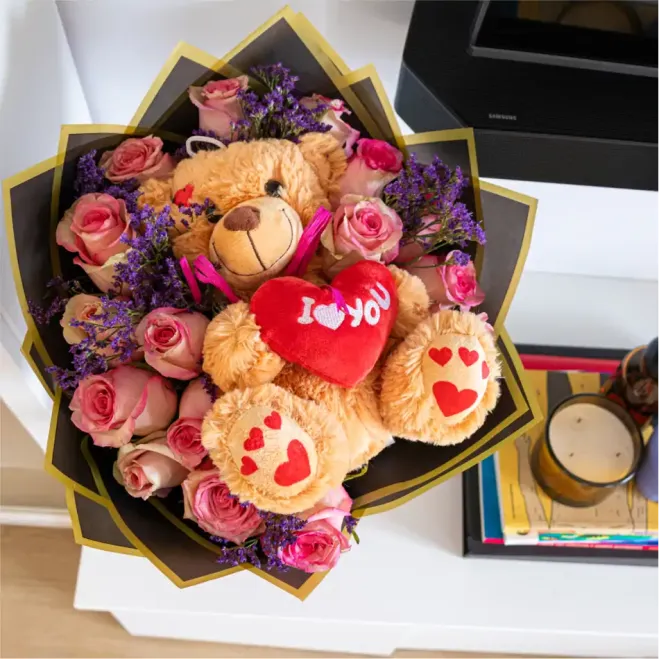 Comprar Ramo de Rosas con Peluche en Barcelona | Flores con Peluche