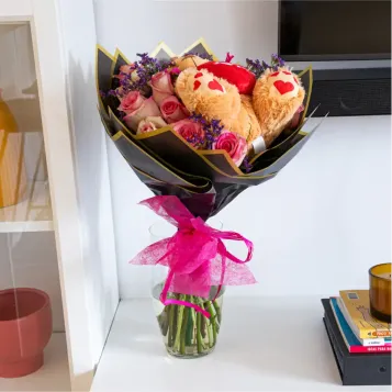 Comprar Ramo de Rosas con Peluche en Barcelona | Flores con Peluche