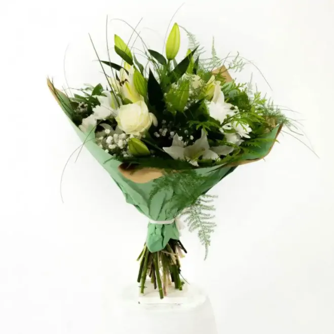 Ram de lilium, margarida i roses