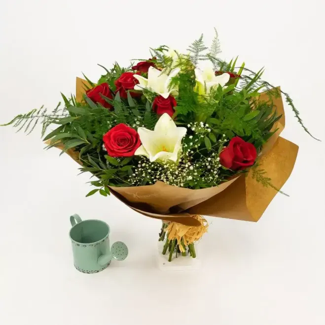 Comprar Ram de Longuiflorum i Roses Vermelles a Barcelona | Rams de Flors