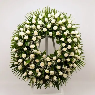 Compra Corona de Roses Blanques a Barcelona | Flors per a Difunts