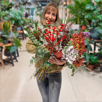 Ramo de Navidad grande | Hortensias y bayas rojas