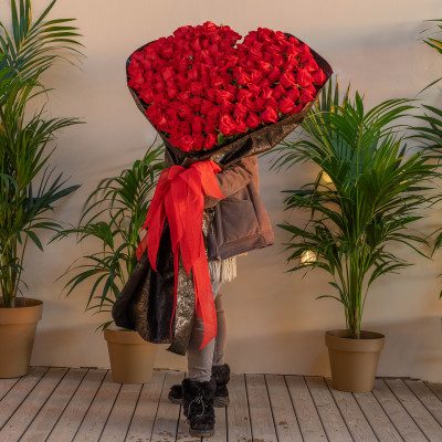 Comprar Ramo Corazón XXXL con 150 rosas rojas Barcelona