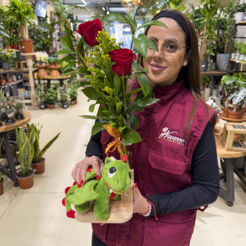 Rosa con dragón grande en base de madera | Regalo original Sant Jordi