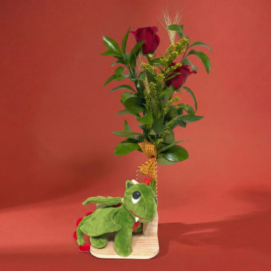 Rosa con dragón grande en base de madera | Regalo original Sant Jordi