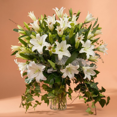 Comprar Hermoso Jarrón de Lilium Oriental en Barcelona | Centros de flores