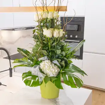 Decoración floral para una cena romántica en casa