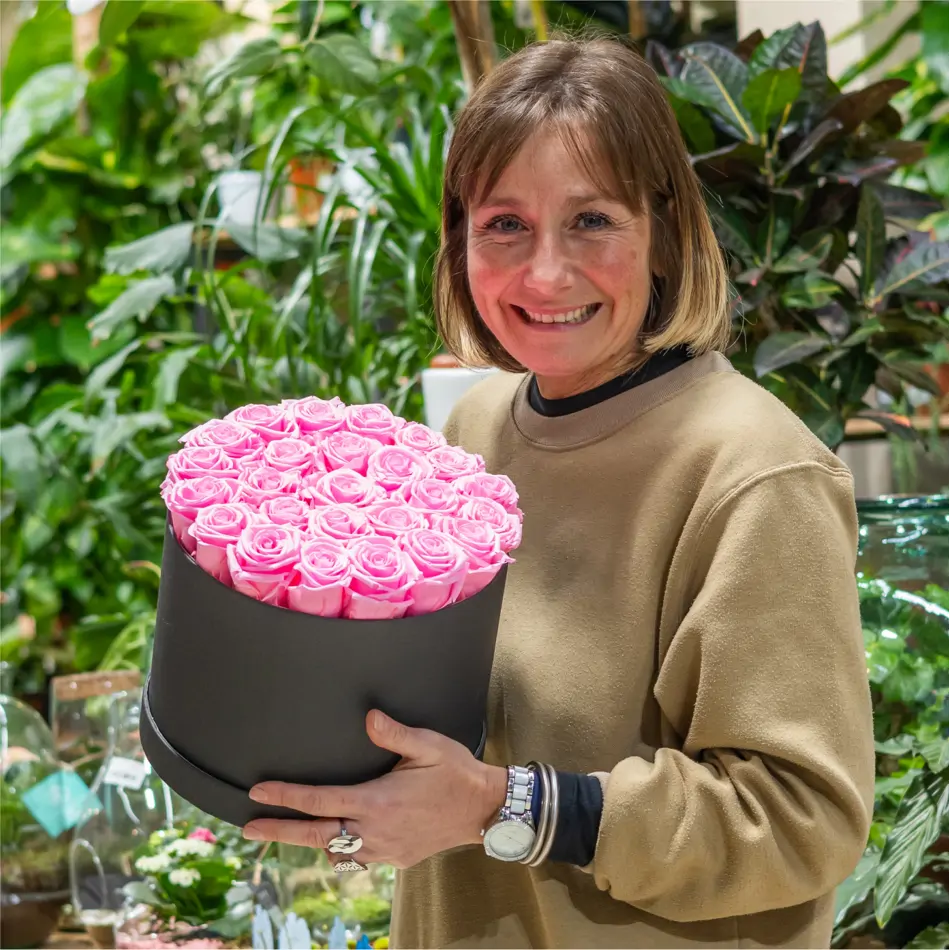 Caixa 25 roses roses preservades