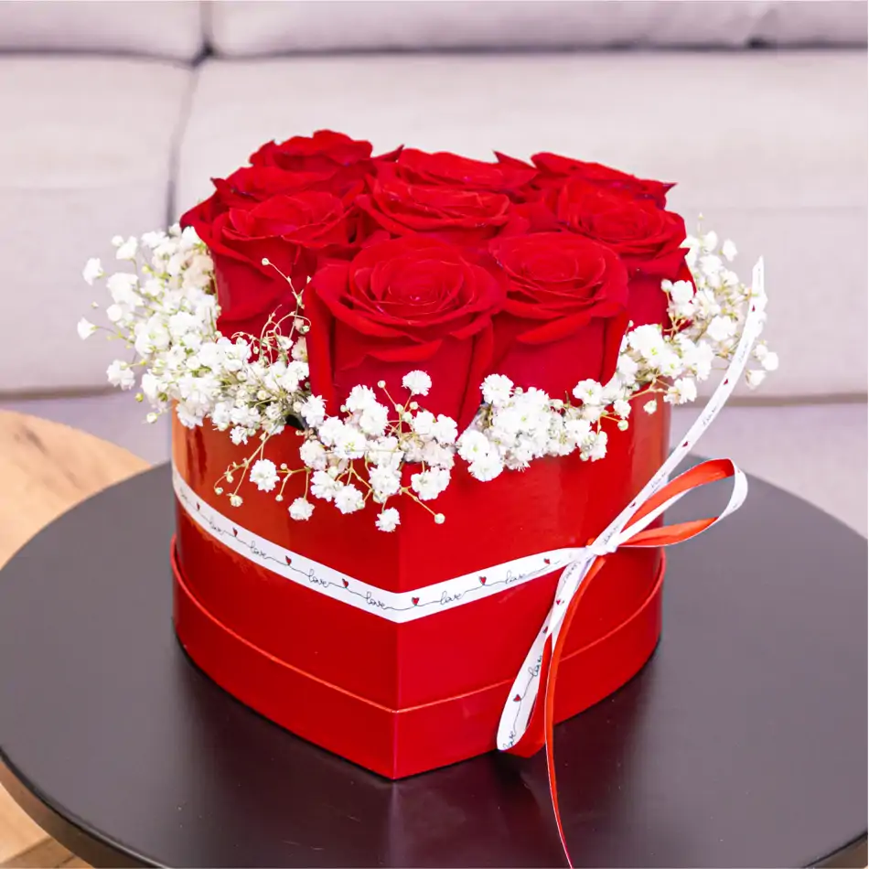 Caja Corazón de 9 Rosas Rojas para un San Valentín Romántico.SV6