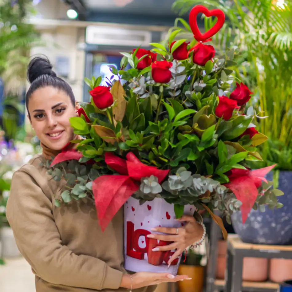 Cubo de Latón con 15 Rosas Rojas