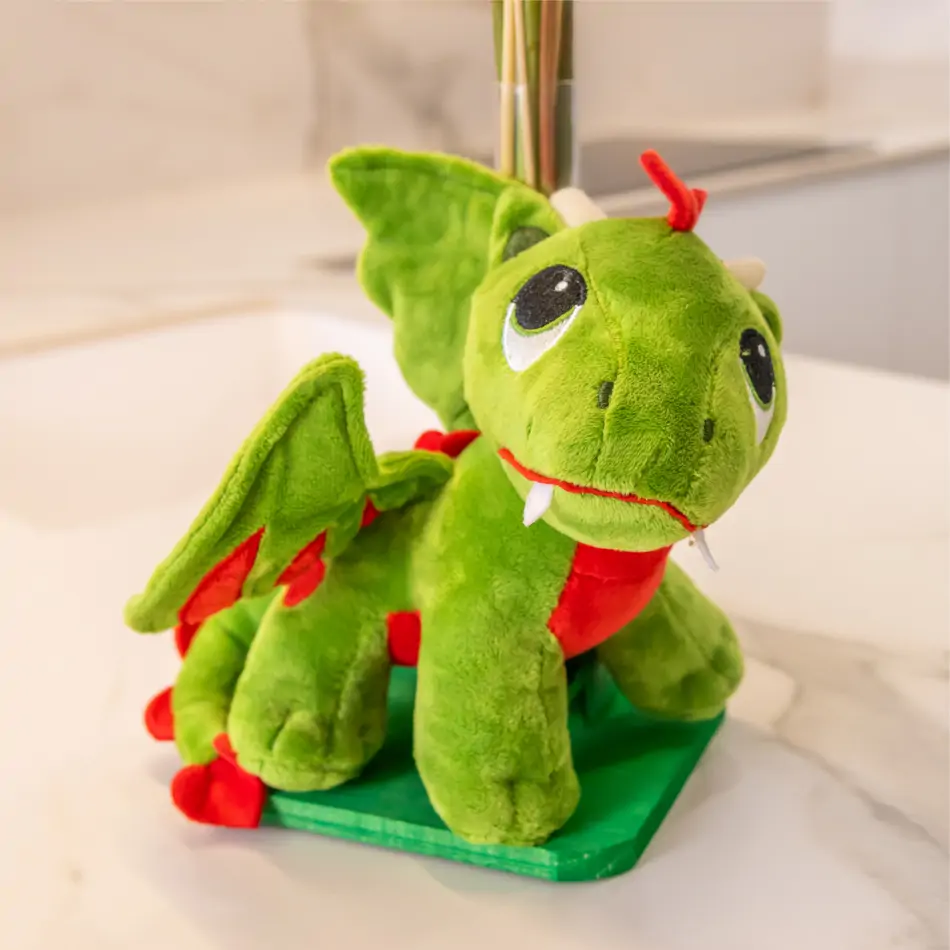 Figura Artesanal con Dragón Grande y Rosas