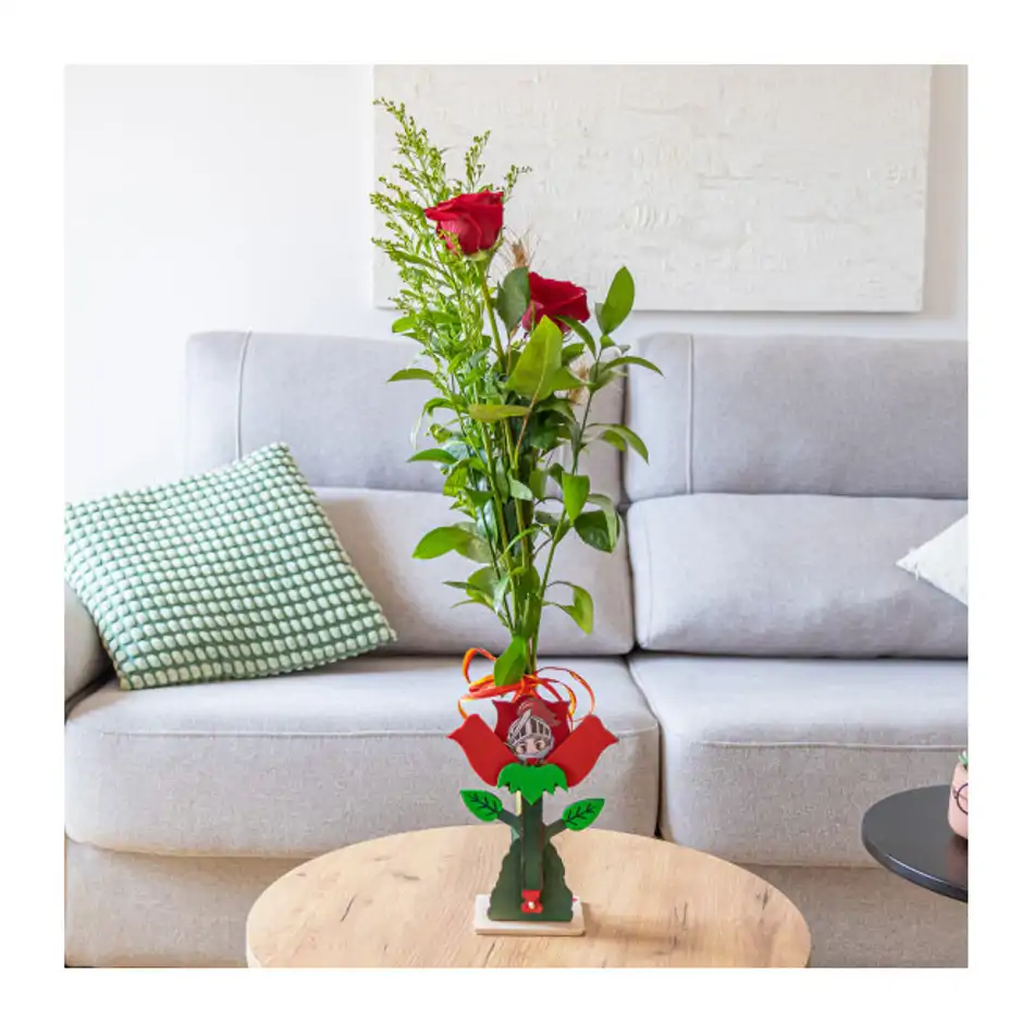 Figura de la Rosa con Sant Jordi