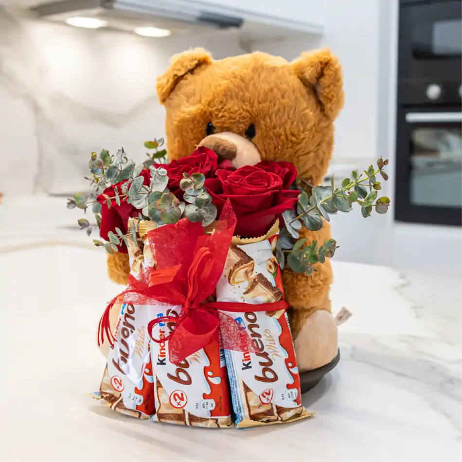 Peluche con Rosas Rojas y Chocolatina: El Regalo Perfecto para San Valentín.Sv10