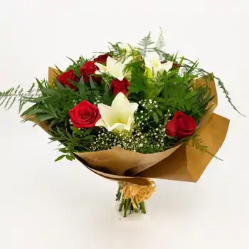 Comprar Ram de longuiflorum i roses vermelles a Barcelona