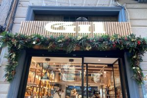 decoracion-navidad-barcelona-negocios-forn